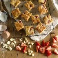Strawberry & Macadamia Blondies Recipe