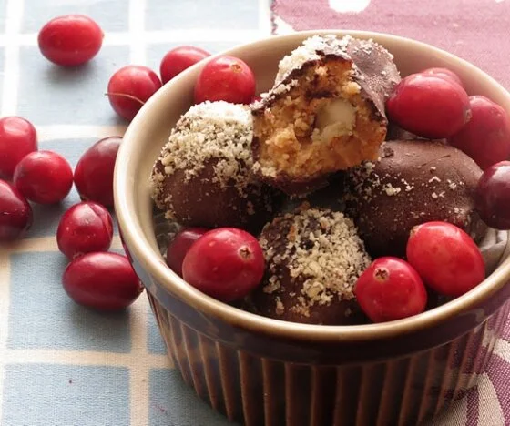 Peanut Butter and Almond Truffles, sugar free Recipe