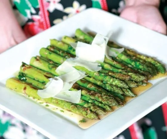 Barbecued Asparagus with Lemon and Mint Butter Vegetarian Recipes | Cook Vegetarian Magazine