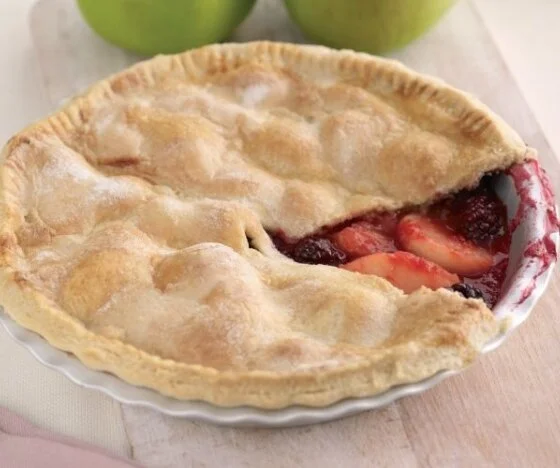 Bramley and Blackberry Pie Recipe