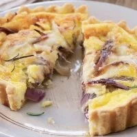 Creamy Cheese and Onion Tartlets Recipe