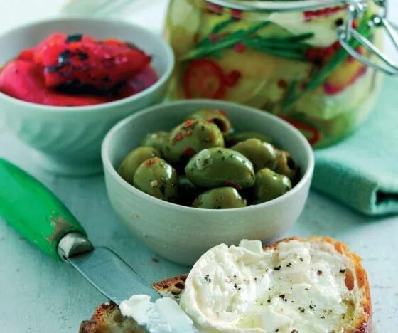Marinated Goat’s Cheese Log Recipe