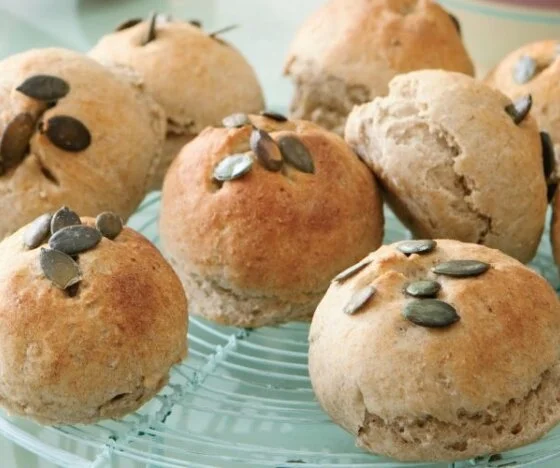 Oat and Rye Rolls with Pumpkin Seeds Recipe