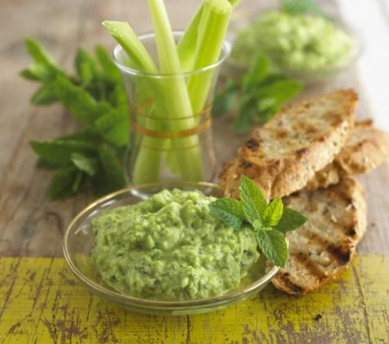 Pea and Mint Houmous Recipe: Cook Vegetarian Magazine