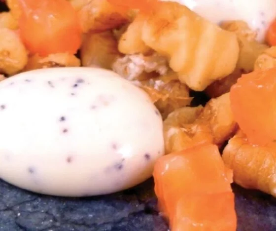 Spheres of Yoghurt, Honey, Black Pepper and Poppy Seeds with Crushed Walnut Strawberry Recipe