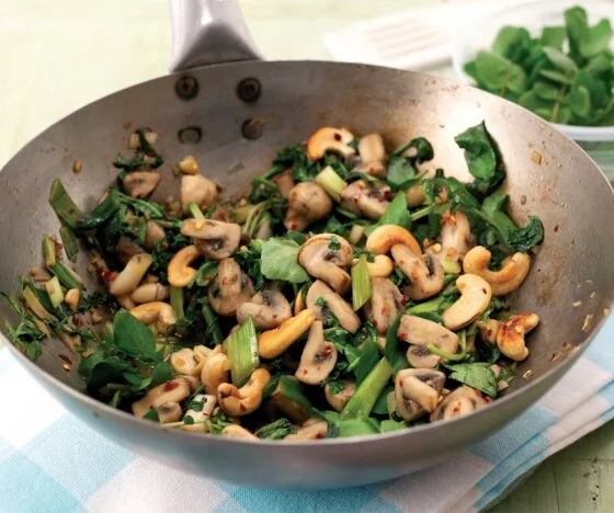 Watercress, Mushroom and Cashew Stir-fry Recipe